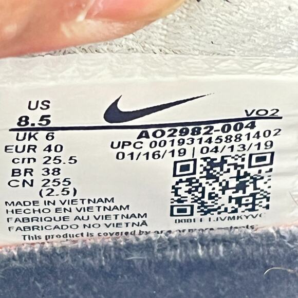 Nike Metcon 5 Grey Platinum Red Fade Training Shoes A02982-004 Women's Size 8.5 - Picture 9 of 10